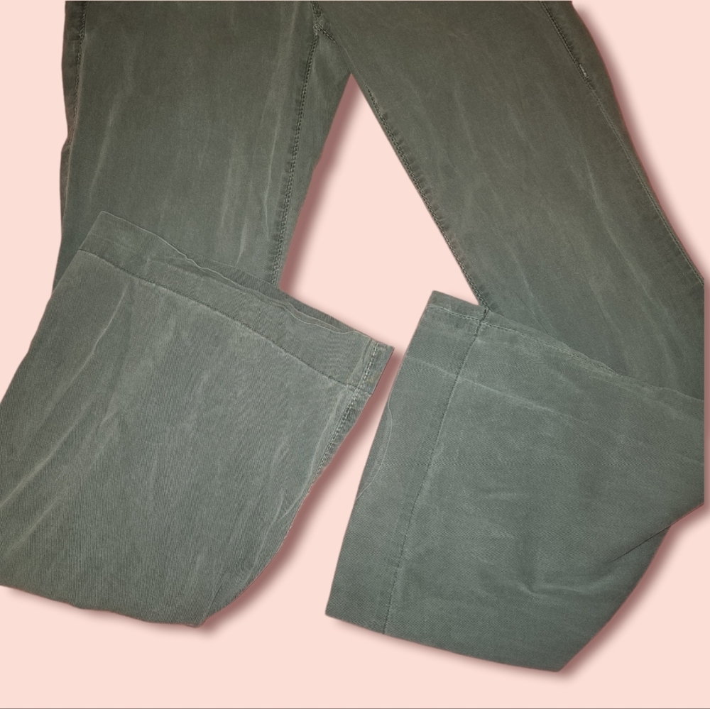 True Religion Flare Pants- 38 - Picture 5 of 16